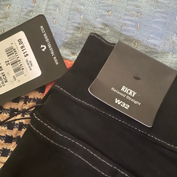 True Religion Ricky SN Shorts - Picture 4 of 5